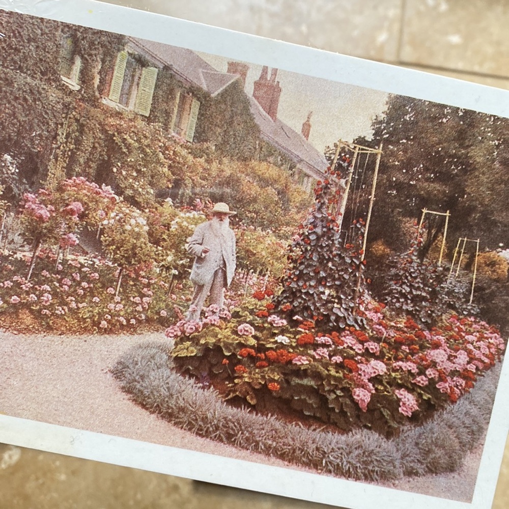 Monet’s Garden Book and Postcards - Picture 3 of 7